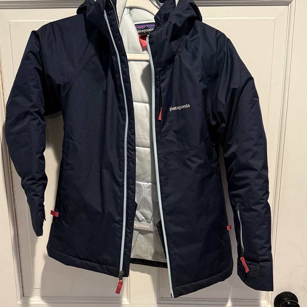Patagonia Dark Blue Hooded Jacket with Red Accents